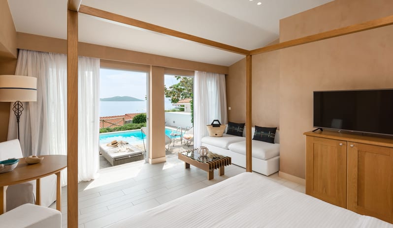 two-bedroom-bungalow-private-pool-1