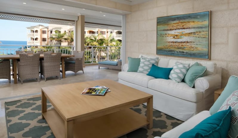 TWO-BEDROOM-PENTHOUSE-ROOFTOP-LIVING-ROOM