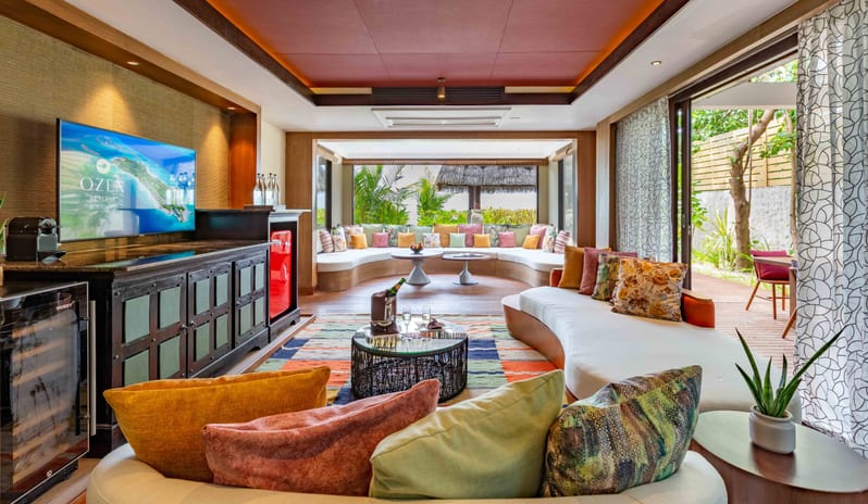 OZEN-RESERVE-BOLIFUSHI-Earth-Pool-RESERVE-Living-Room-2-scaled