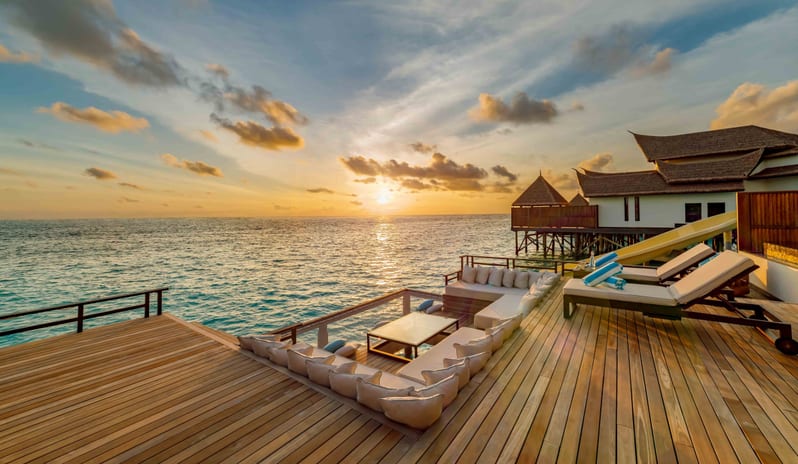 OZEN-RESERVE-BOLIFUSHI-Private-Ocean-RESERVE-Outdoor-Deck-2-scaled