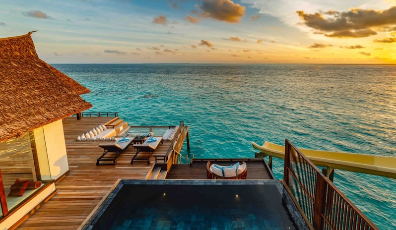 OZEN-RESERVE-BOLIFUSHI-Private-Ocean-RESERVE-Outdoor-Deck-3-scaled