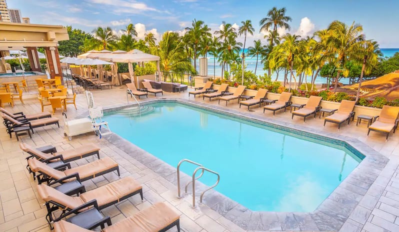 HYATT-REGENCY-WAIKIKI-OAHU-POOL