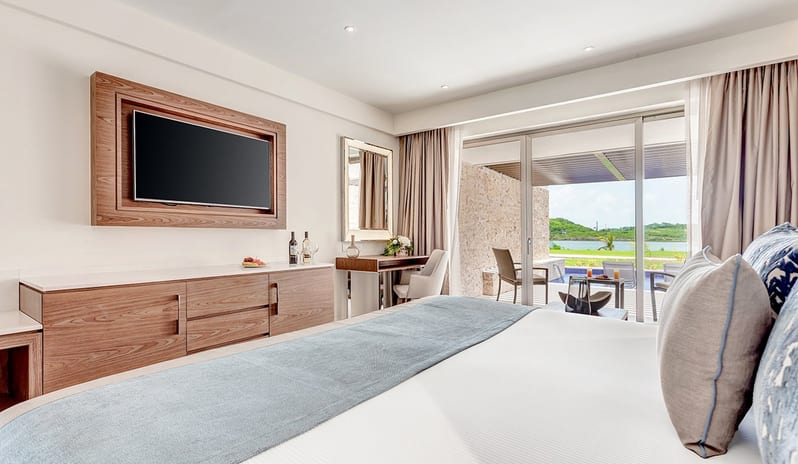 royalton_antigua_swim_out_dc_(4)