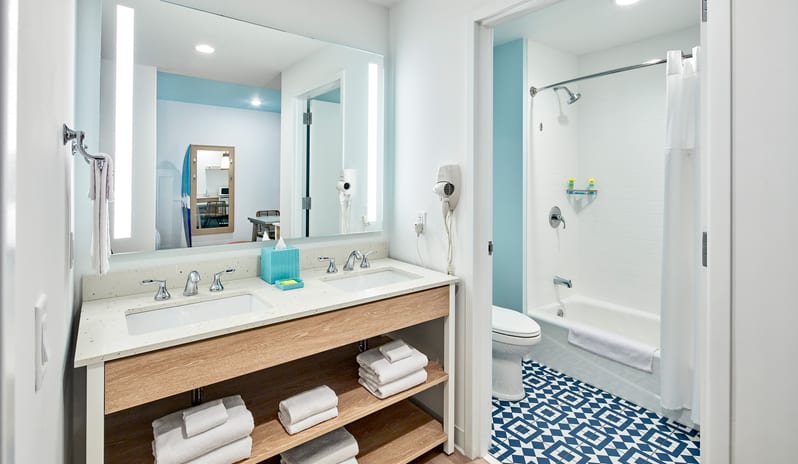 UESRSI_2BedRoomSuite_33A9440