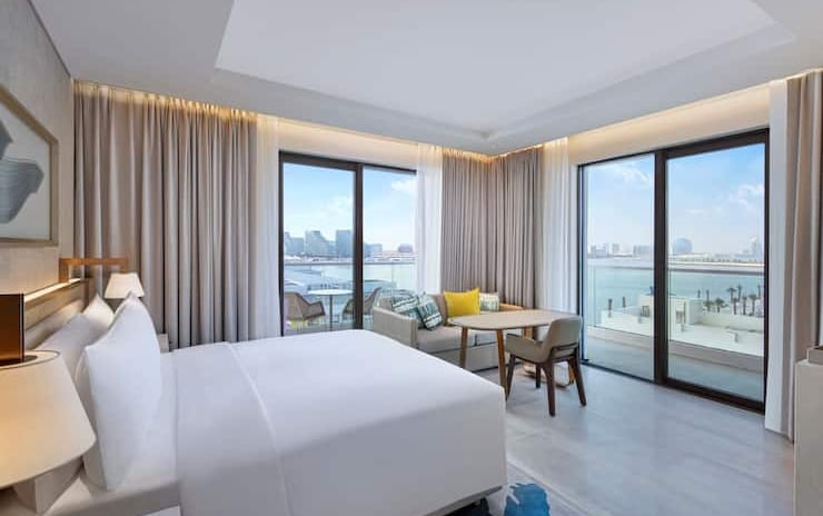 king-deluxe-bay-view-1