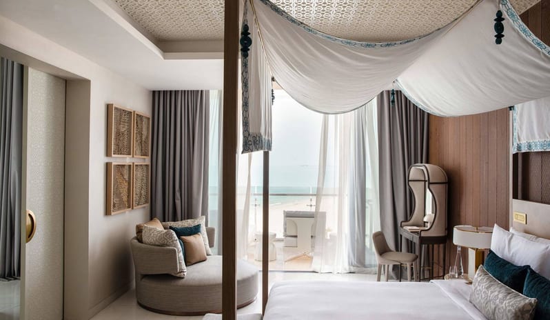 high_resolution_300dpijumeirahatsaadiyatislandresortsaadiyatsuitekingbedroom4