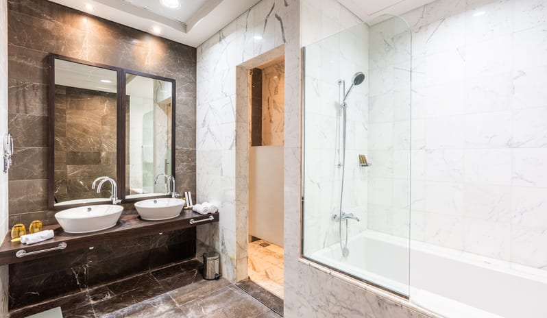 middle-east-holidays-dubai-rixos-the-palm-dubai-hotel-and-suites-hotel-five-bedroom-pool-suite-bathroom