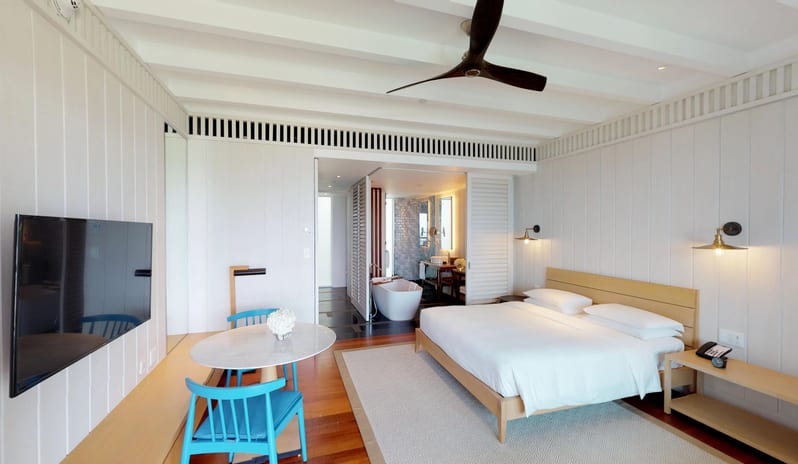 One King Bed Ocean View