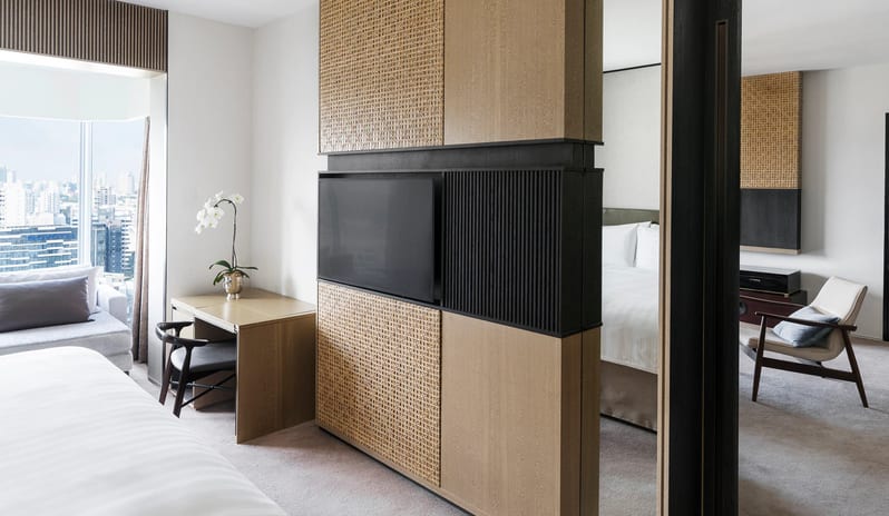 Shangri-La-Singapore-Tower-Wing-One-Bedroom-Suite-view