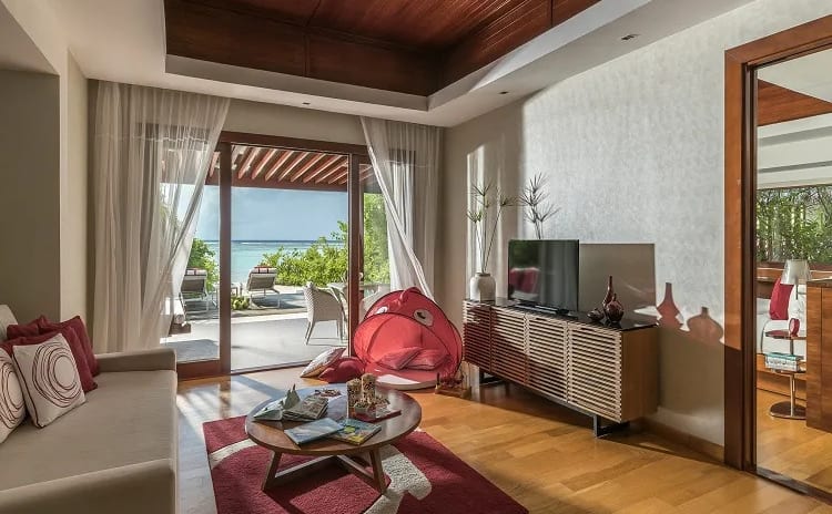Niyama-Family-Beach-Pool-Villa-Living-room