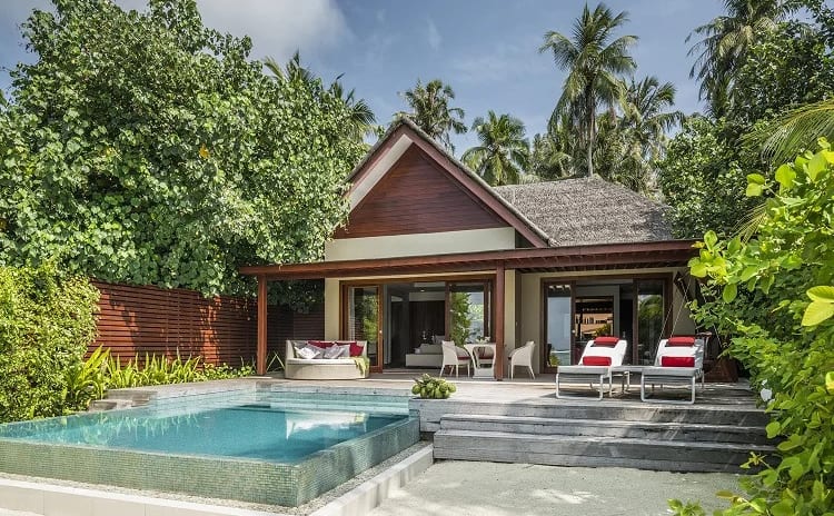 Niyama-Family-Beach-Pool-Villa-Pool