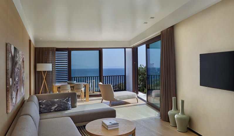 Kaplankaya Turkey Seaview Master Suite with Pool - Living Room