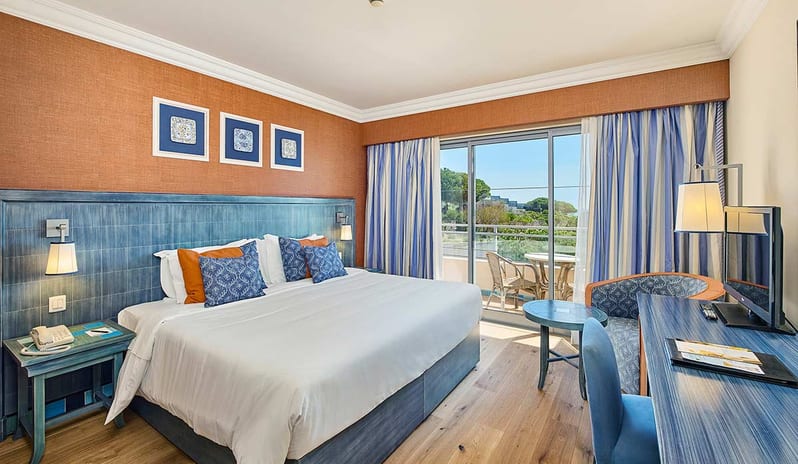 Bedroom sea view