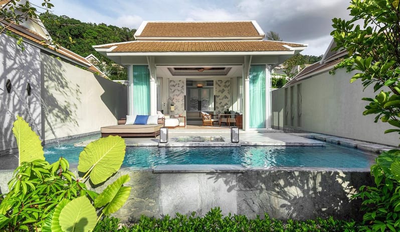 Beachfront-Pool--Villa