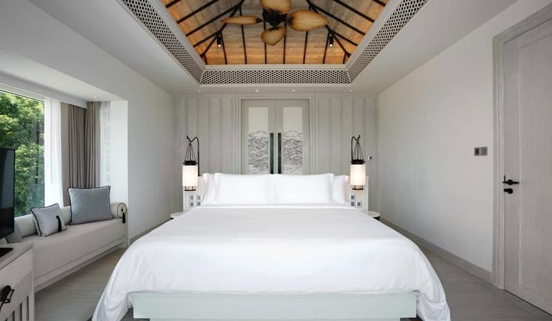 Two-Bedroom-Ocean-Pool-Suite