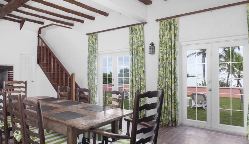 Three Bedroom Full Kitchen Water View Cottage