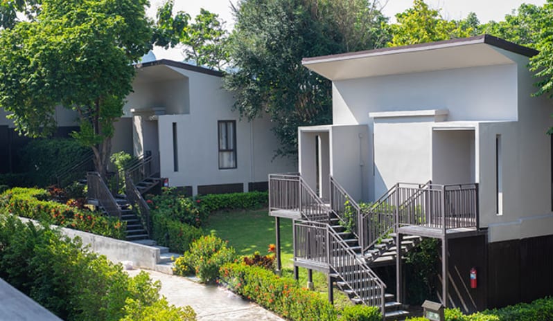 Hilltop Sunset Studio