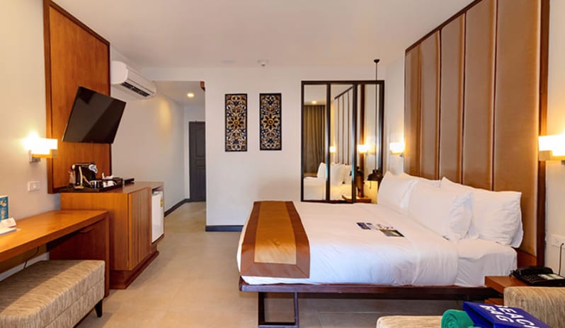 HILLTOP SUNSET STIOP