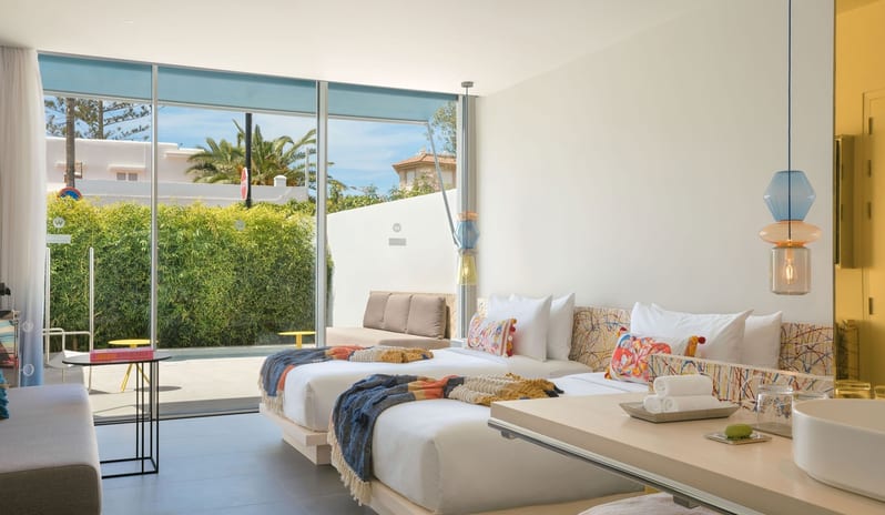 twin room