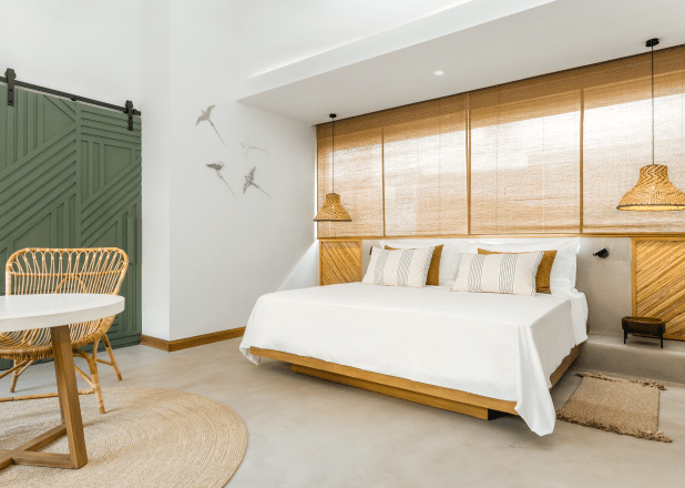 Couple partial sea view room