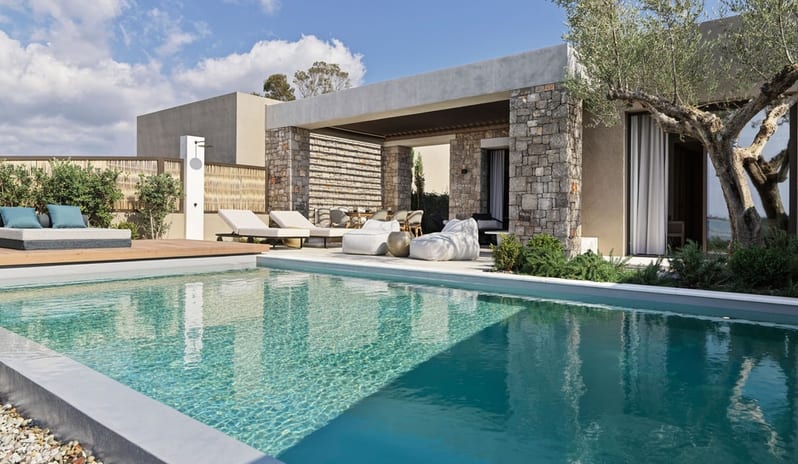 Extreme WOW Beachfront Infinity Three Bedroom Villa