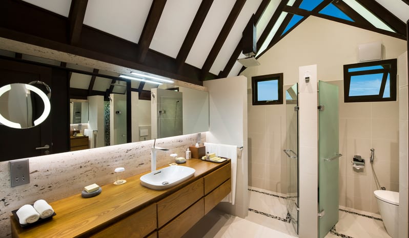 Duplex Pool Honeymoon Suite