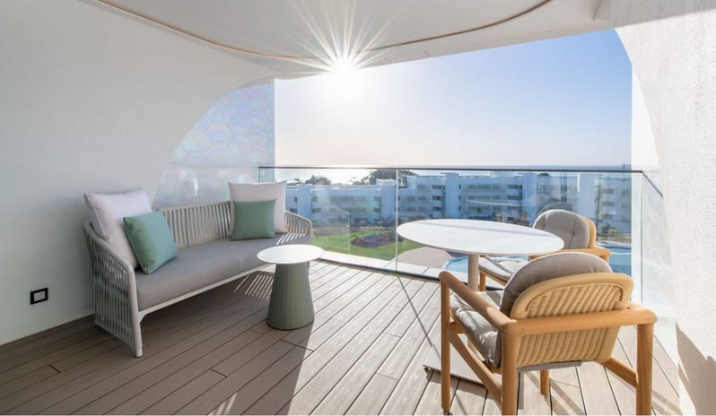 Spectacular Room Terrace