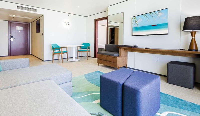 Sonesta Maho Beach Resort - Deluxe One Bedroom Suite