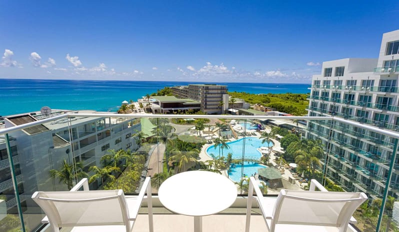 Sonesta Maho Beach Resort - Premier Ocean View Room