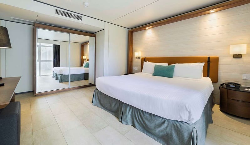 Sonesta Maho Beach Resort - Deluxe One Bedroom Suite