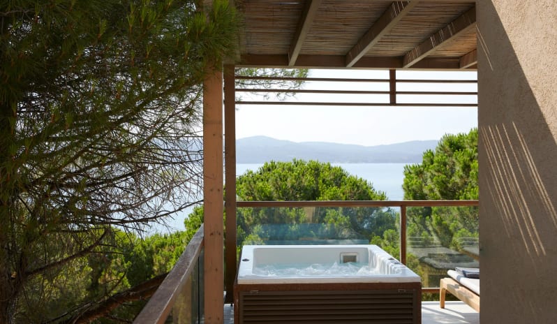 Nest Infinity Premium Suite Private Pool