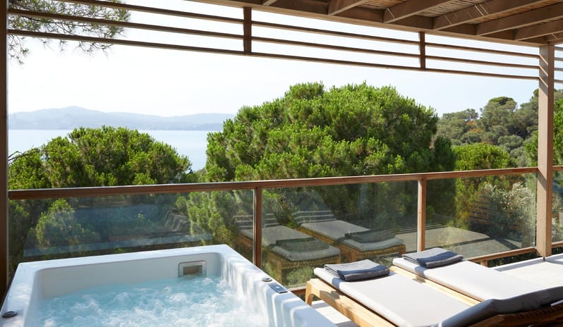 Nest infinity Upper Floor Interconnected Suite Hot Tub