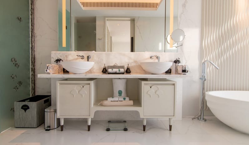 WELLBEING SANCTUARY POOL SUITE