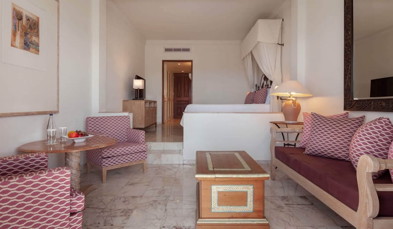 Garden Studio Suite with Whirlpool