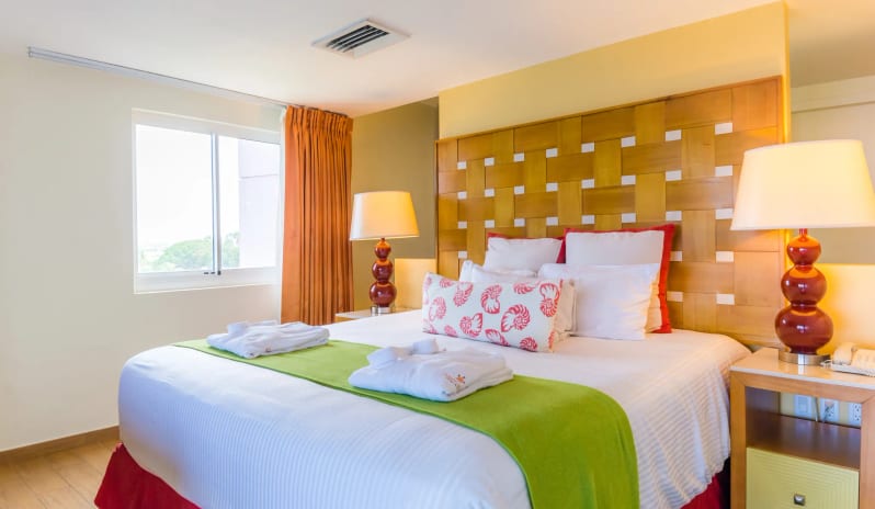 Sun Club Master Suite