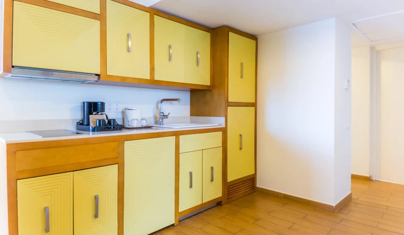 Sun Club Master Suite