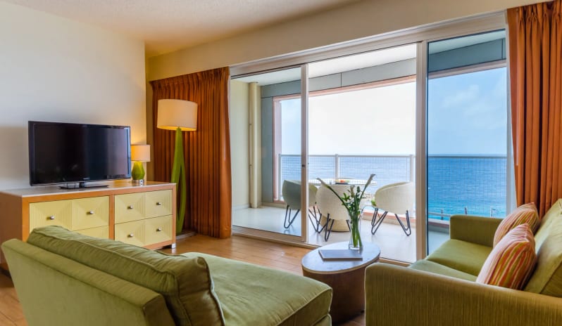 Sun Club Master Suite