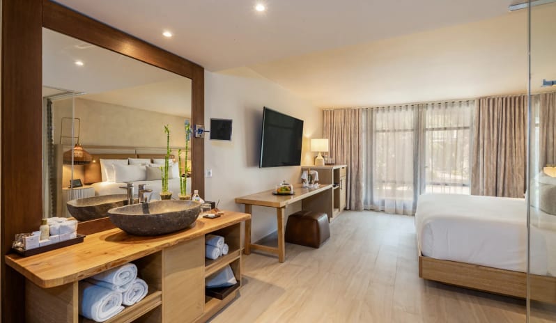 Junior Suite Pool View