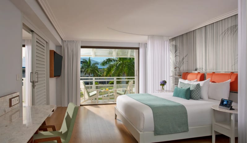 Preferred Club Master Suite Mountain View