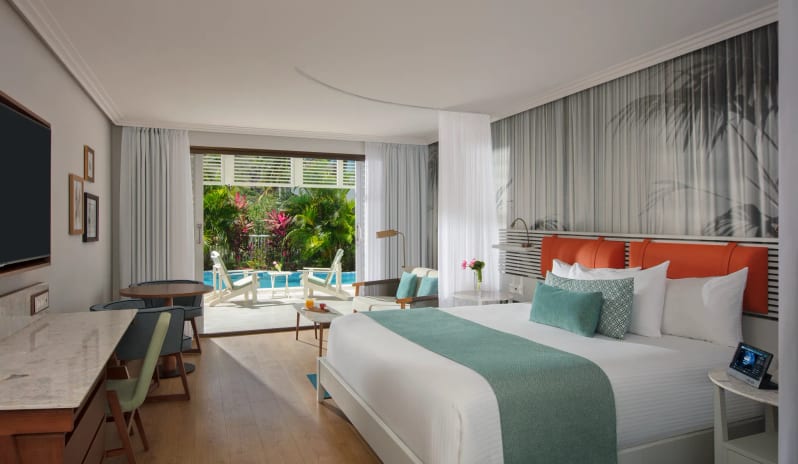 Preferred Club Junior Suite Swim Out