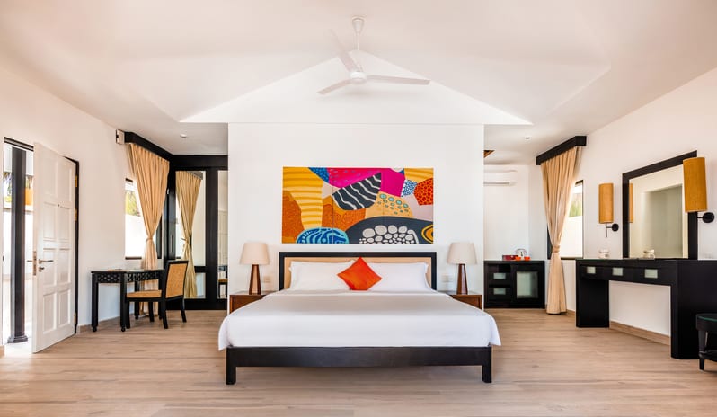 Angsana-Velavaru-Deluxe-Beachfront-Pool-Villa-King-Bed