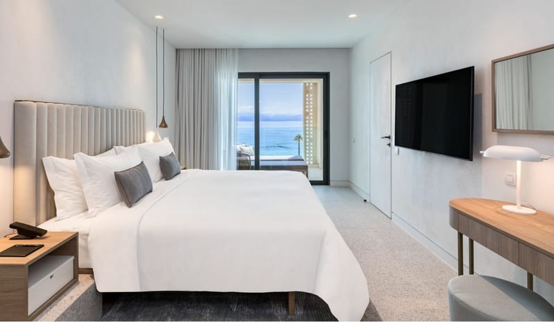Opal Suite Sea View with Outdoor Jacuzzi