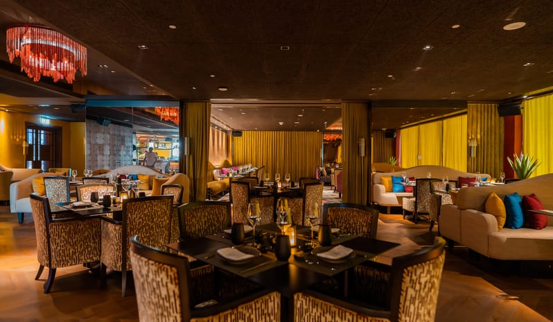 Barfly-Indoor