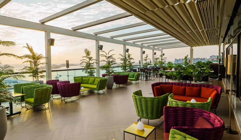 Barfly-Outdoor-Terrace