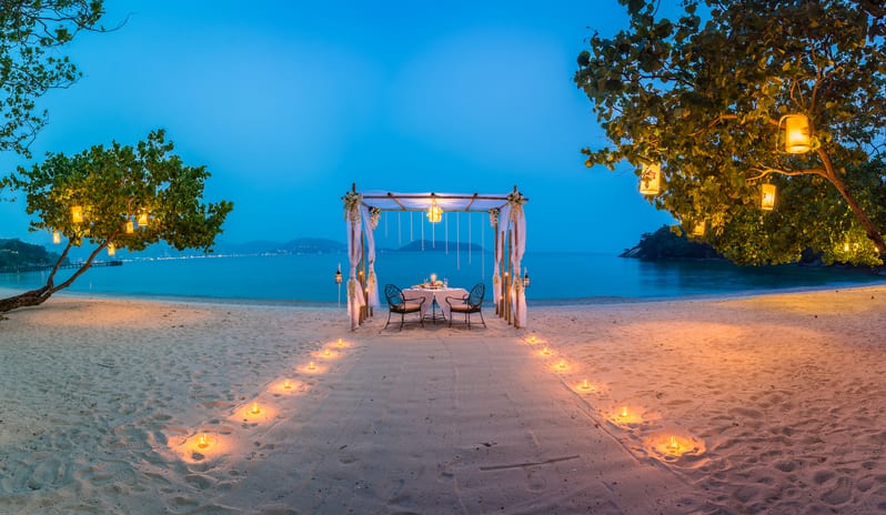 Romantic Private Beachfront Cabana Dining