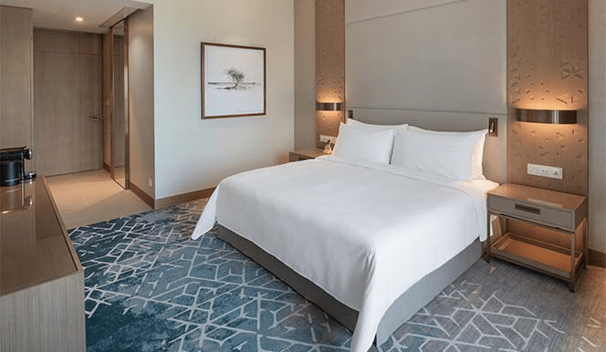 Deluxe Room Ocean View King