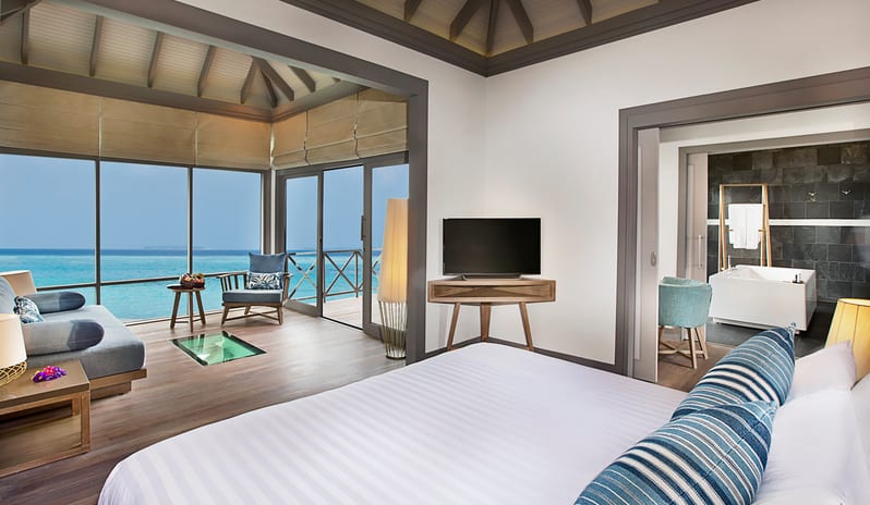 B.Sunrise-Water-Villas-with-Infinity-Pool