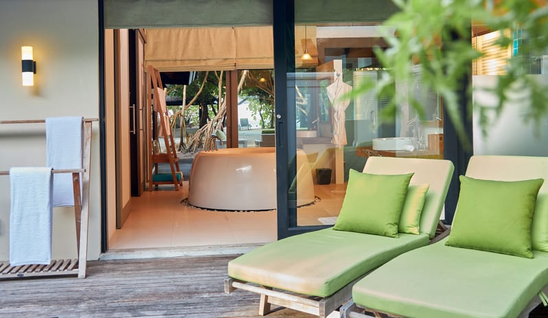 Deluxe Beach Villa with Family Private Pool