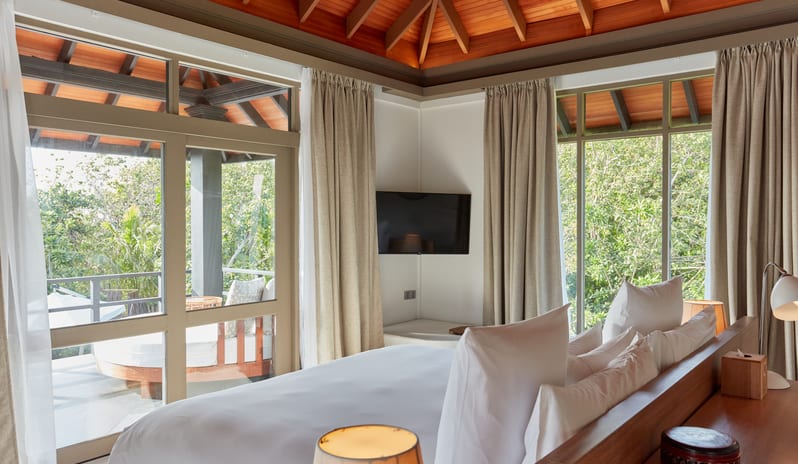 Three Bedroom Island Residence with Family Pool & Private Poole