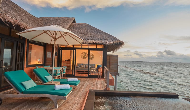 K.Sunrise-Water-Villas-with-Infinity-Pool